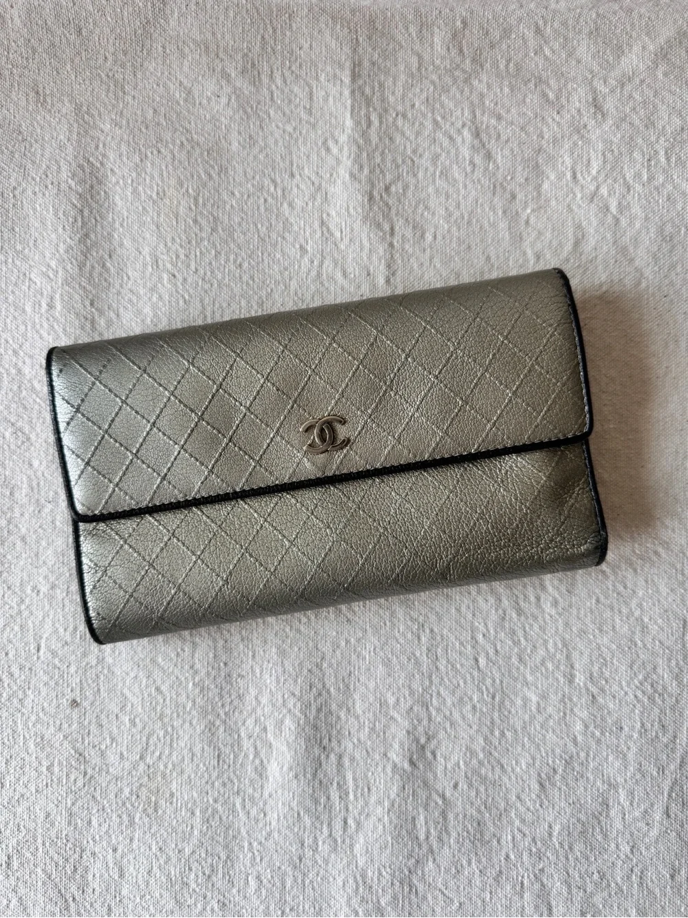 CHANEL Quilted Metallic Silver Leather Wallet with CC Logo